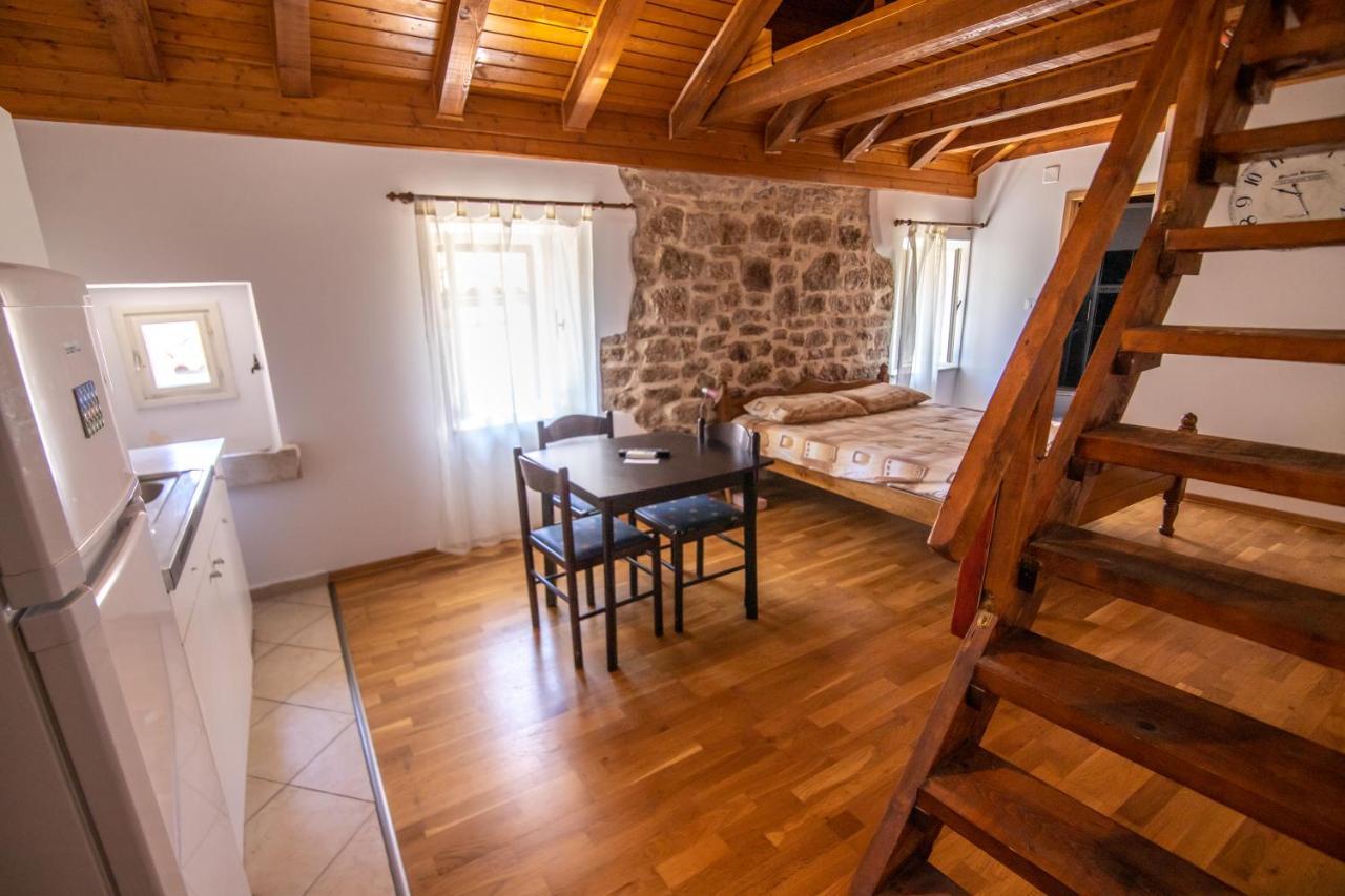 Apartments Loriana Шибеник Экстерьер фото
