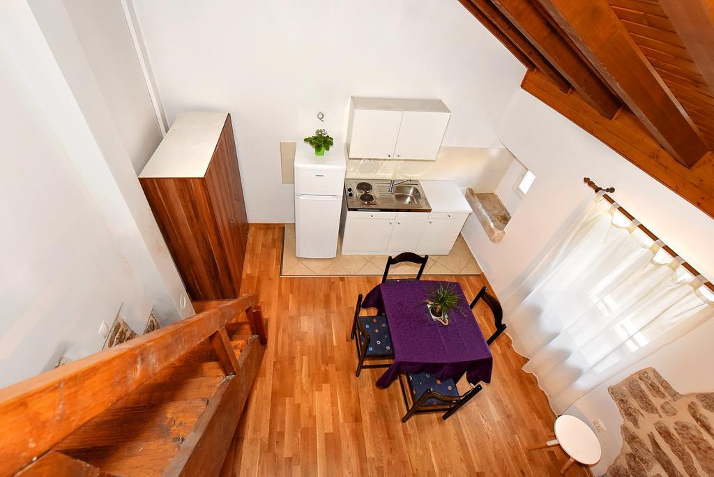 Apartments Loriana Шибеник Экстерьер фото