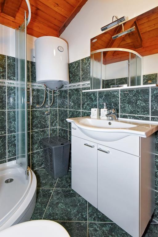Apartments Loriana Шибеник Экстерьер фото